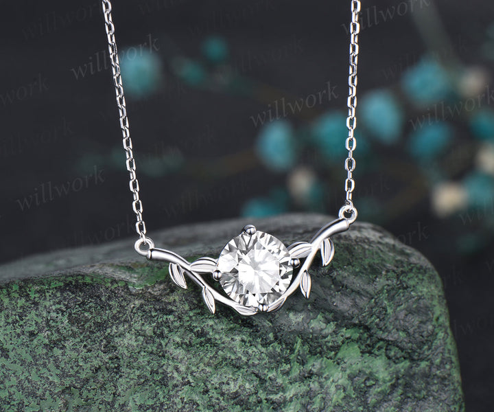 Round Cut Moissanite Necklace