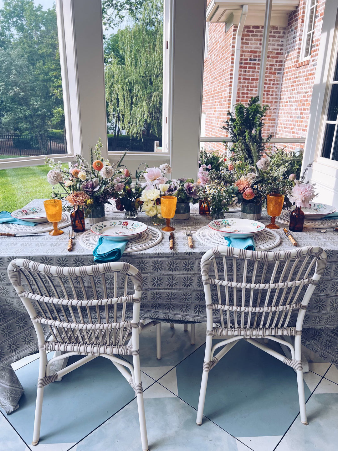 THE GREEN FLORAL AND LADDER TABLECLOTH