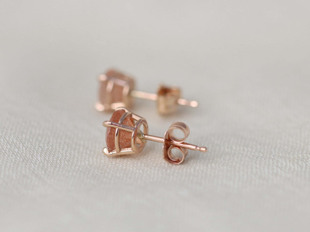 Oregon Sunstone Stud Earrings - 6mm Round