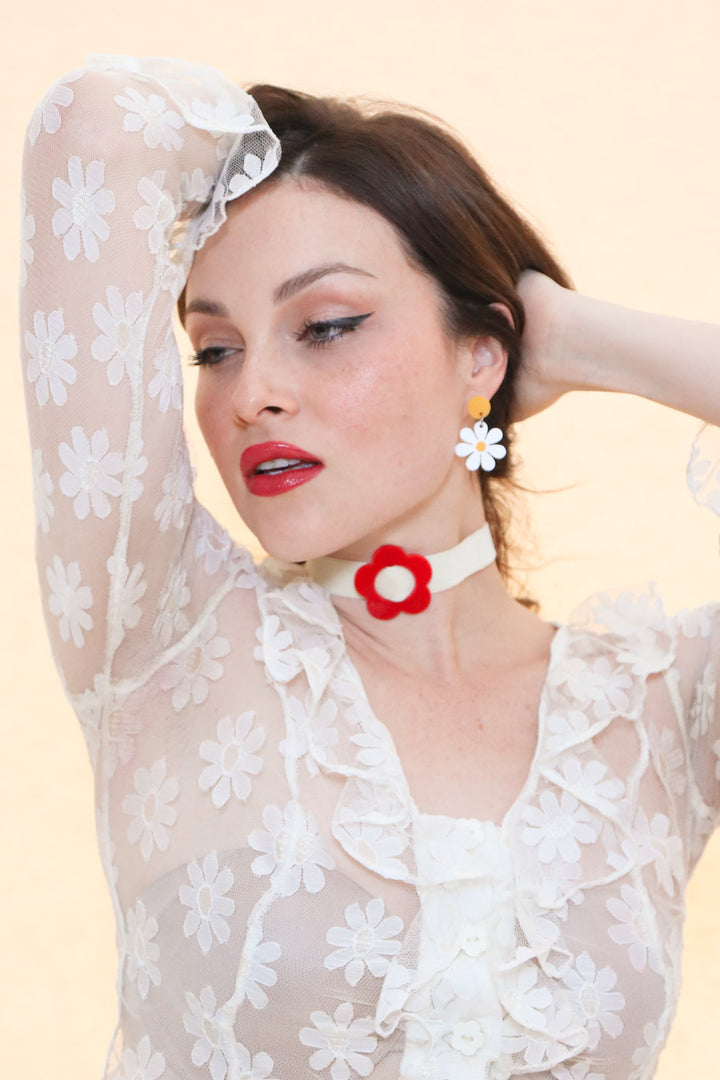 Daisy Velvet Choker - Cream/Red