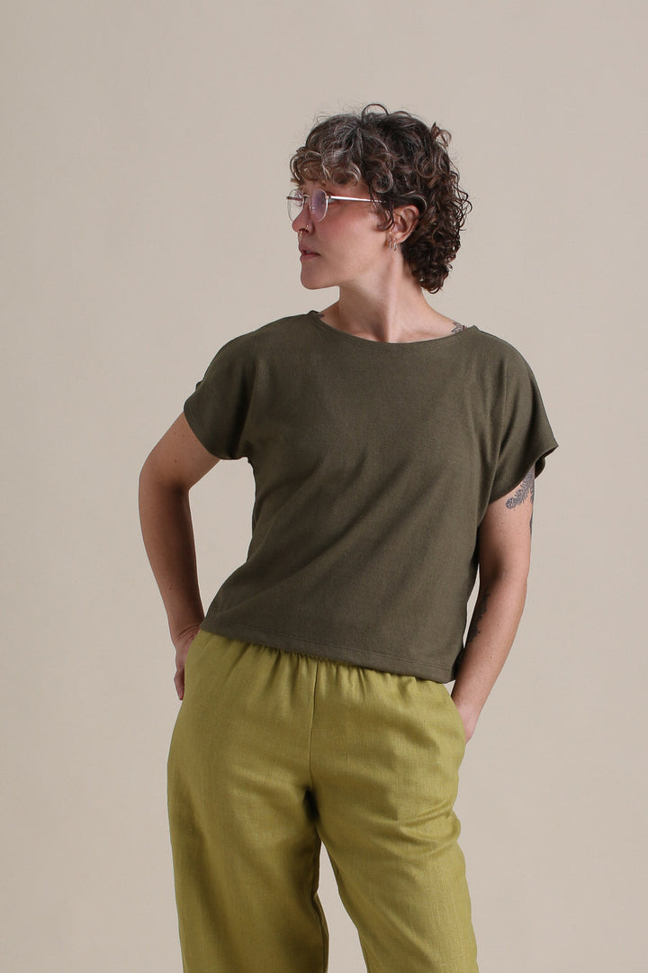 Saturday Tee in Moss