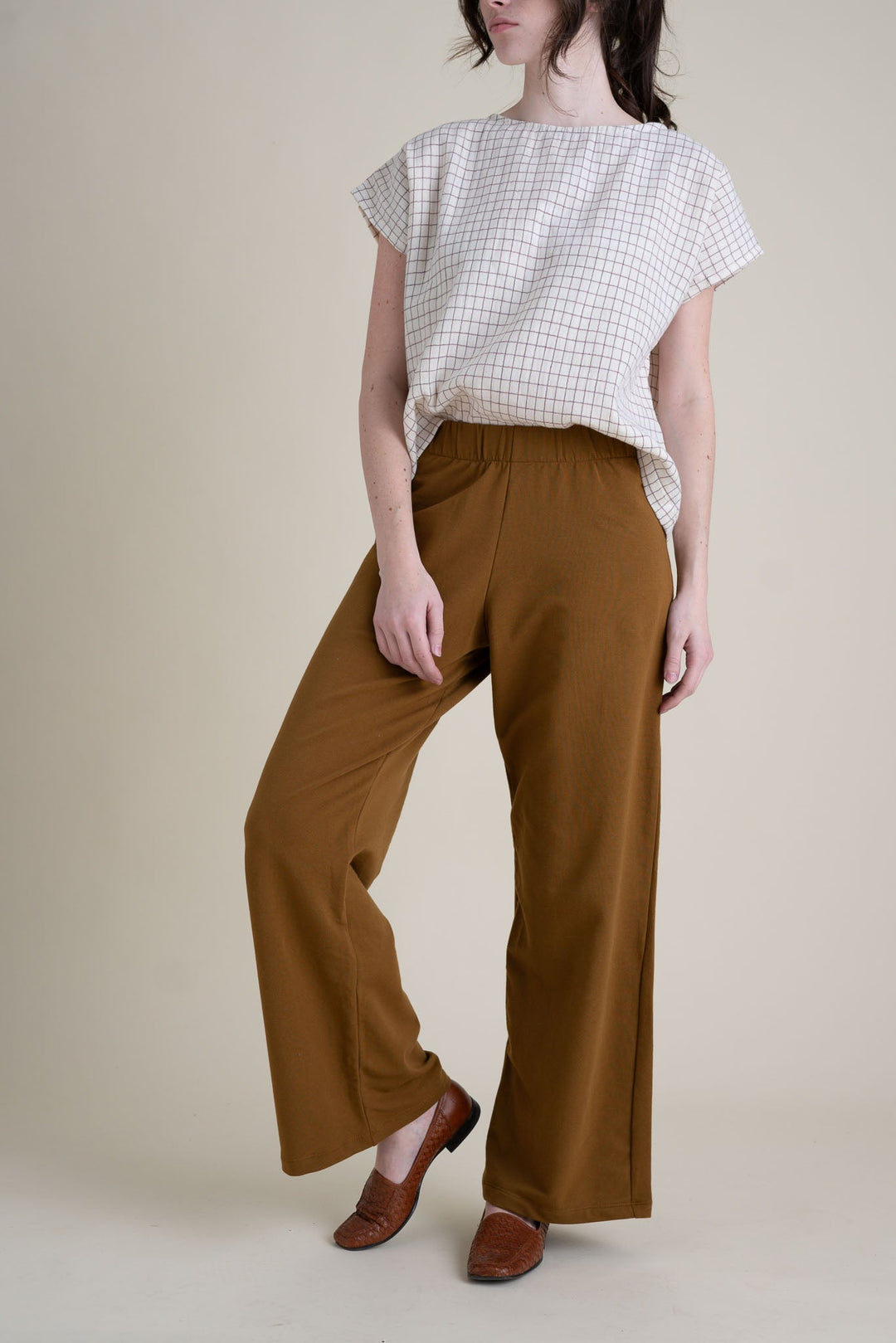 Greta Pant in Almond