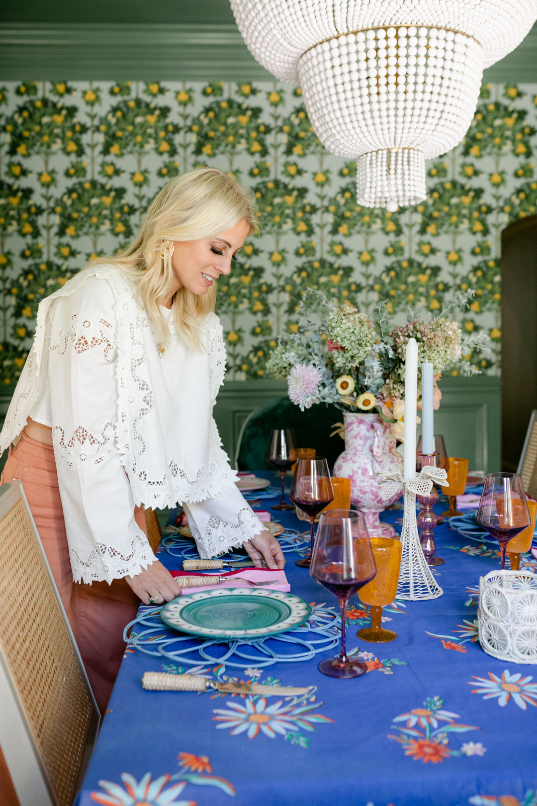 THE BLUE DAISY TABLECLOTH