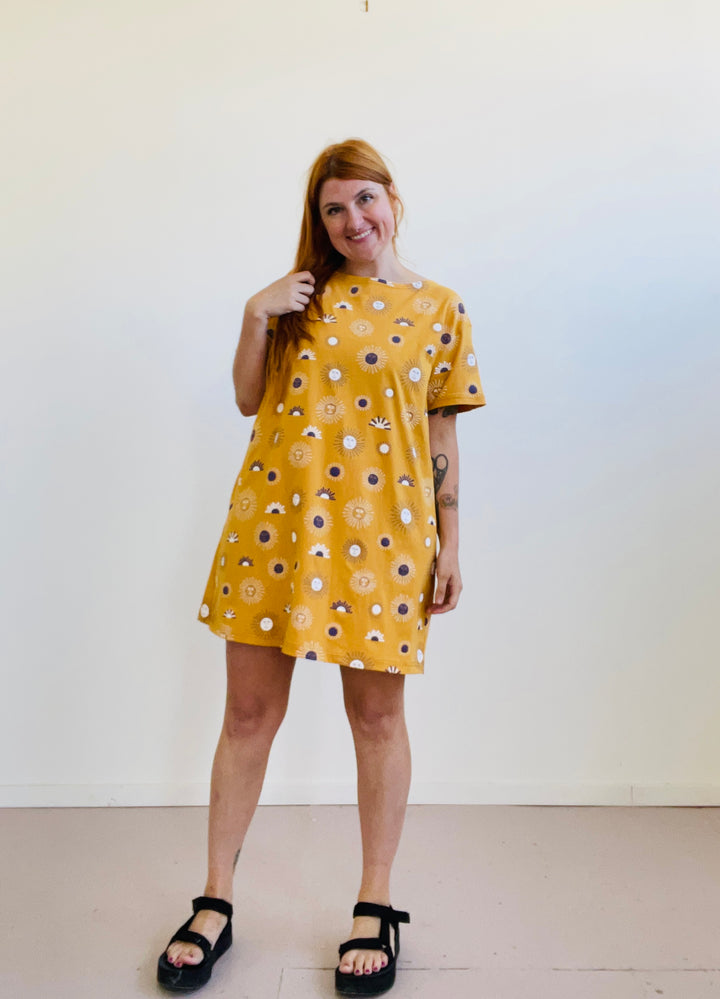 TOTALLY BESTIES Sammy T-Shirt Dress in Suns