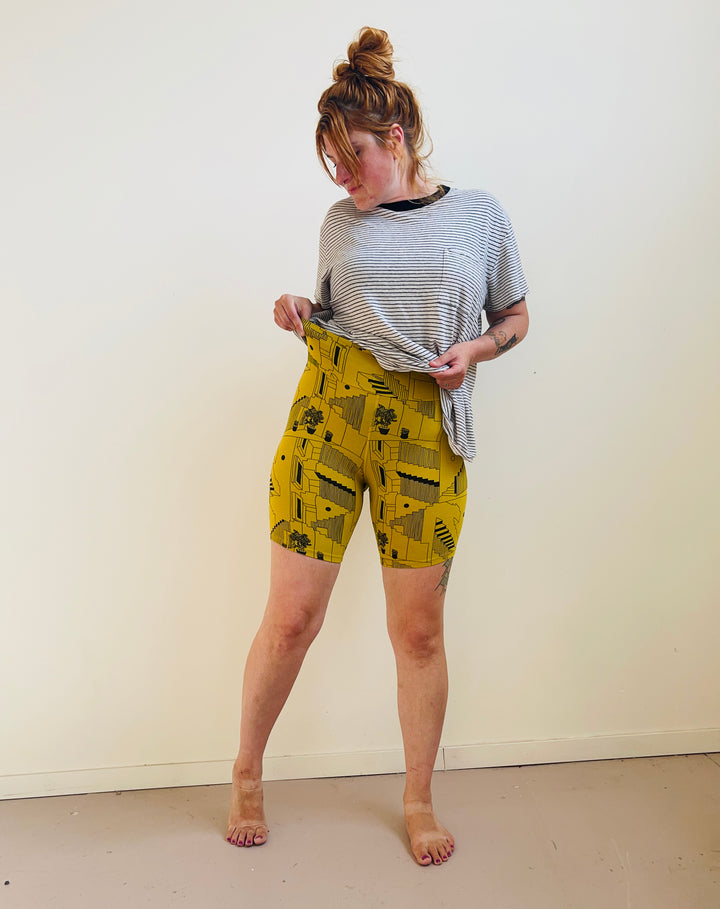 TOTALLY BESTIES Perfect Bike Shorts in Stairs - Olive Oil