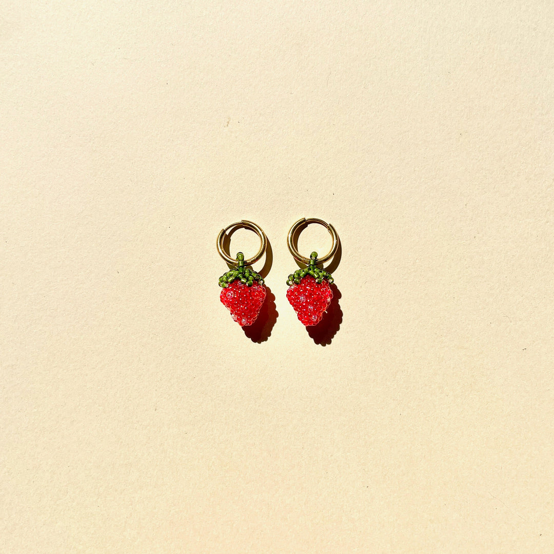 STRAWBERRY EARRINGS