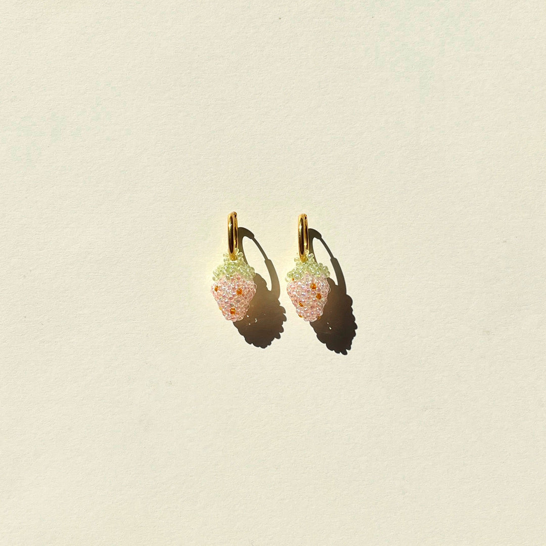 STRAWBERRY EARRINGS