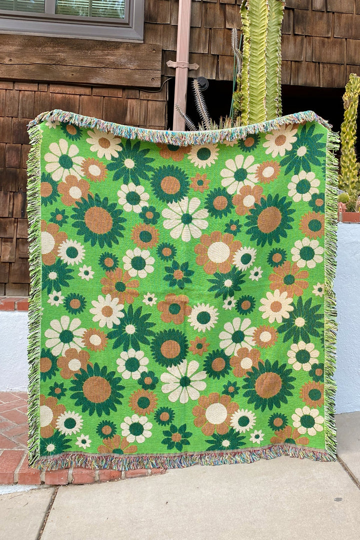 Green Daisy Woven Throw Blanket