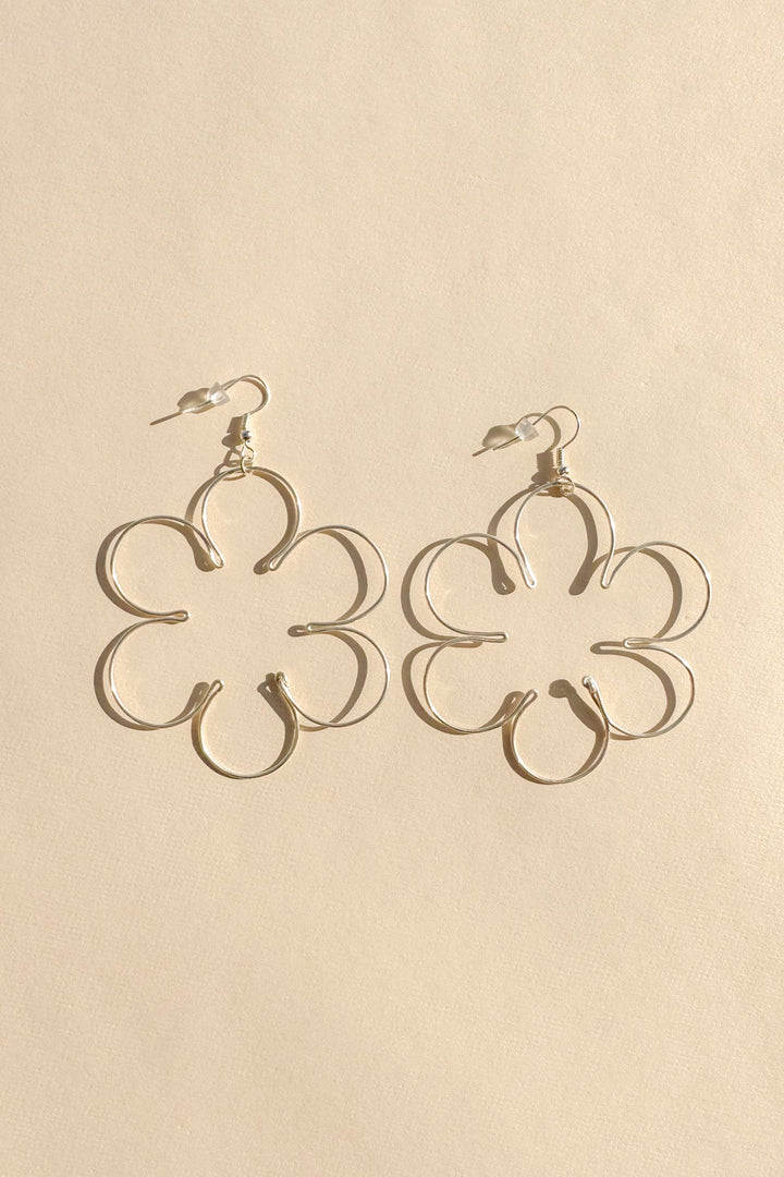 Silver Daisy Earrings