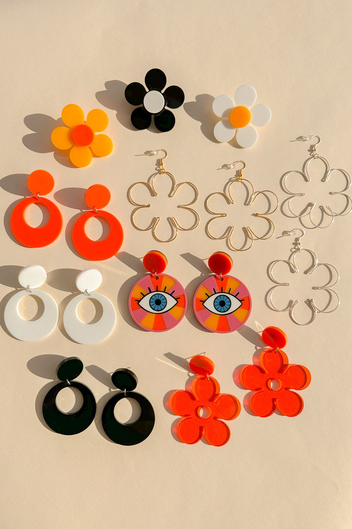 Mod Round Earrings in White