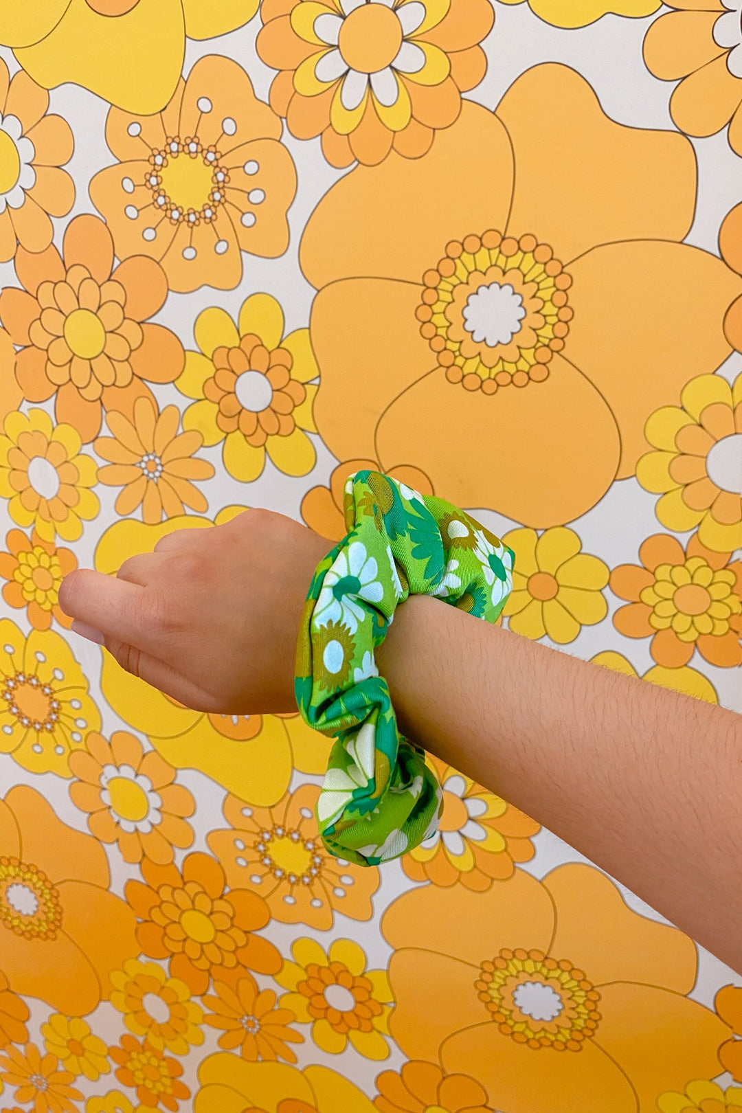 Green Daisy Scrunchie