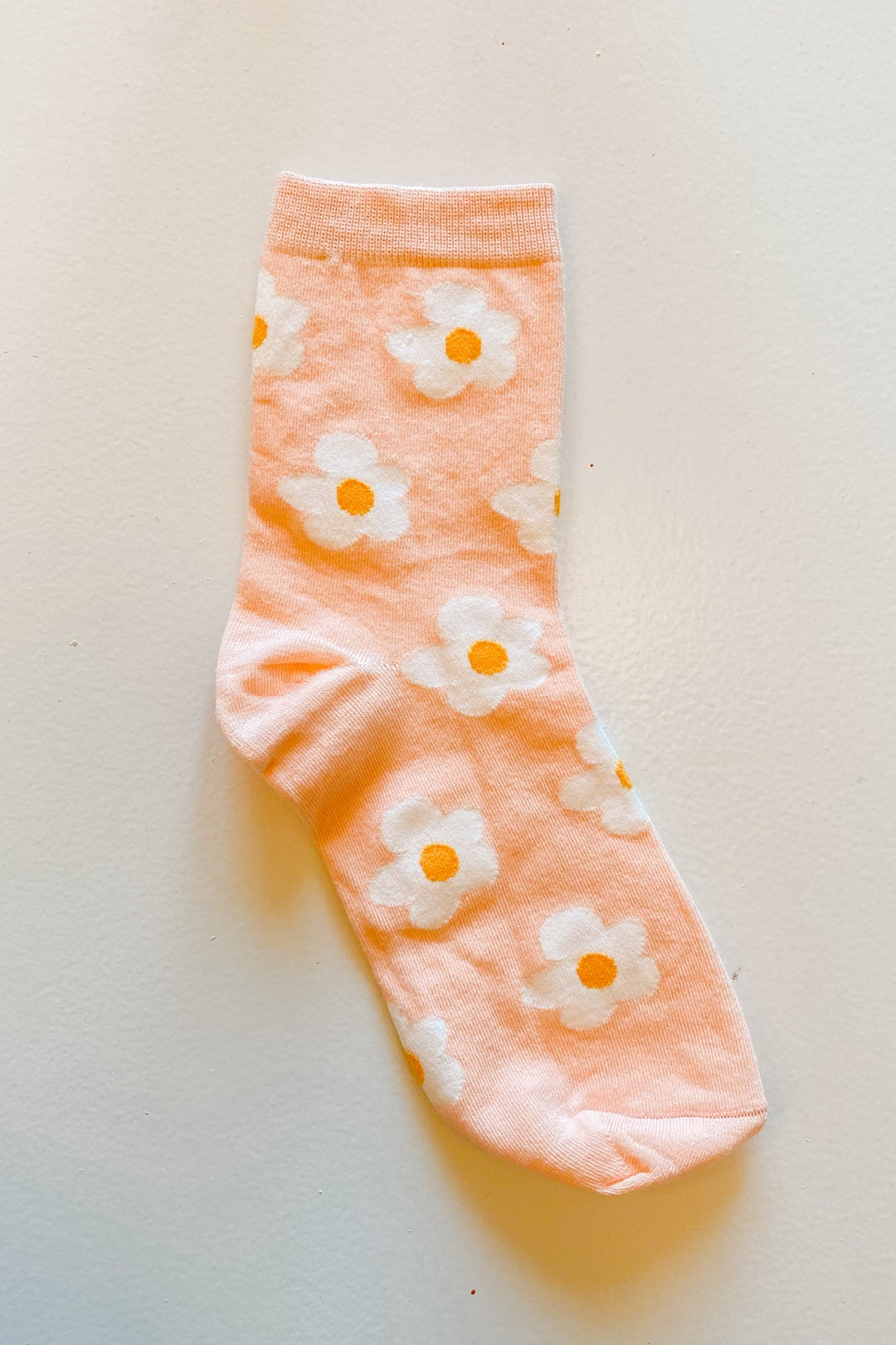 Daisy Socks in Light Peach