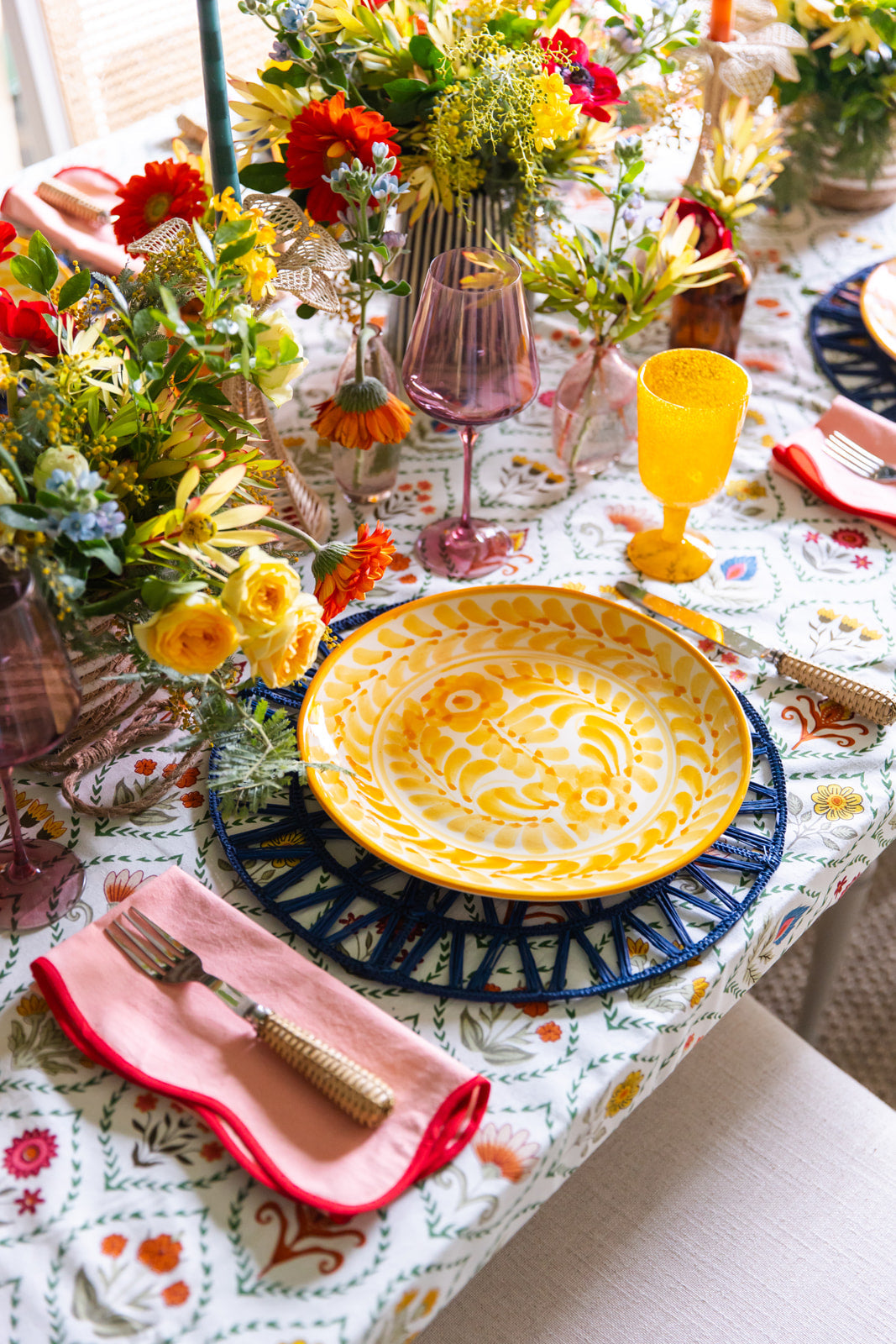 THE BLOOMING GARDEN TABLECLOTH