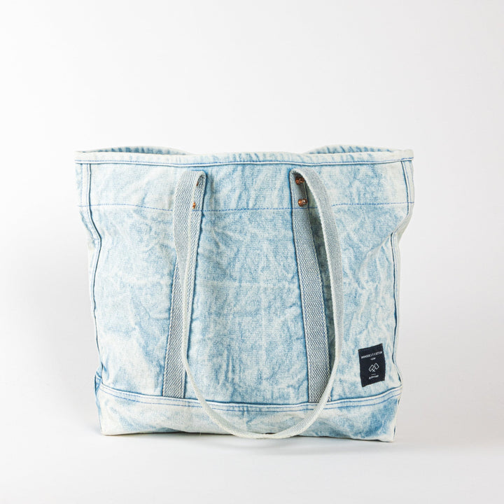 Small East West Tote | Acid wash