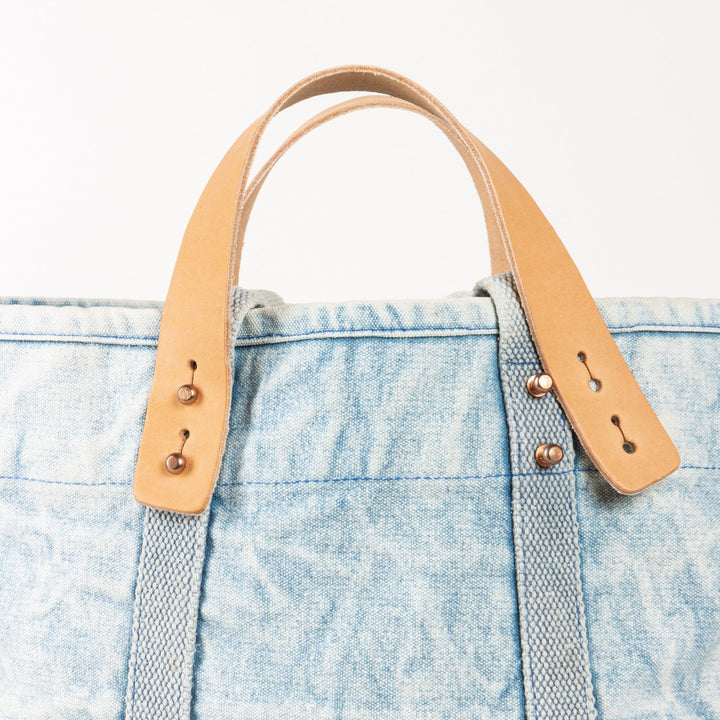 Small East West Tote | Acid wash