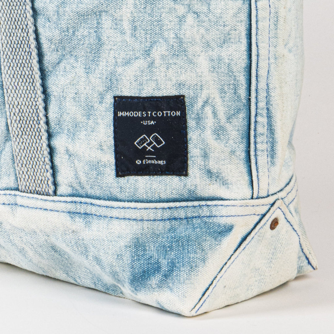 Small East West Tote | Acid wash