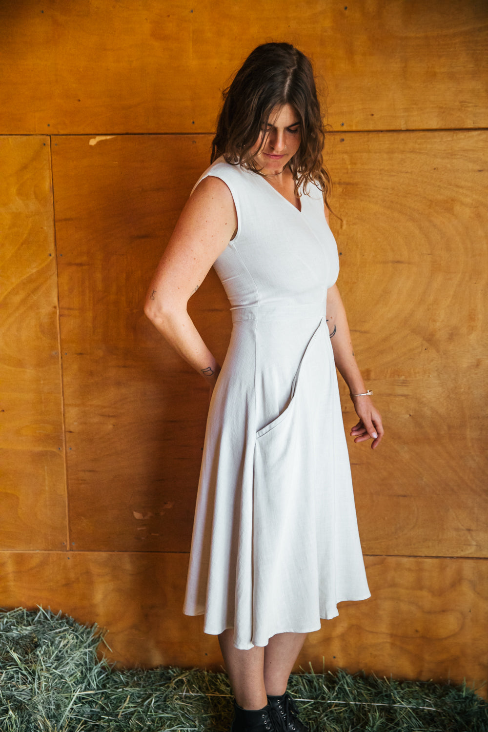 Xena Dress in Oat Linen