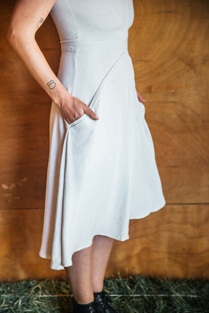 Xena Dress in Oat Linen