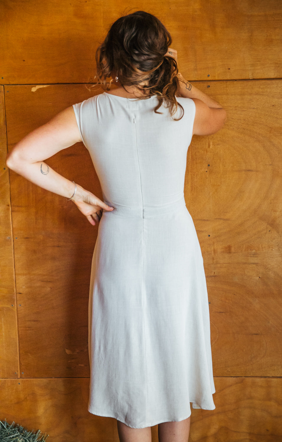 Xena Dress in Oat Linen