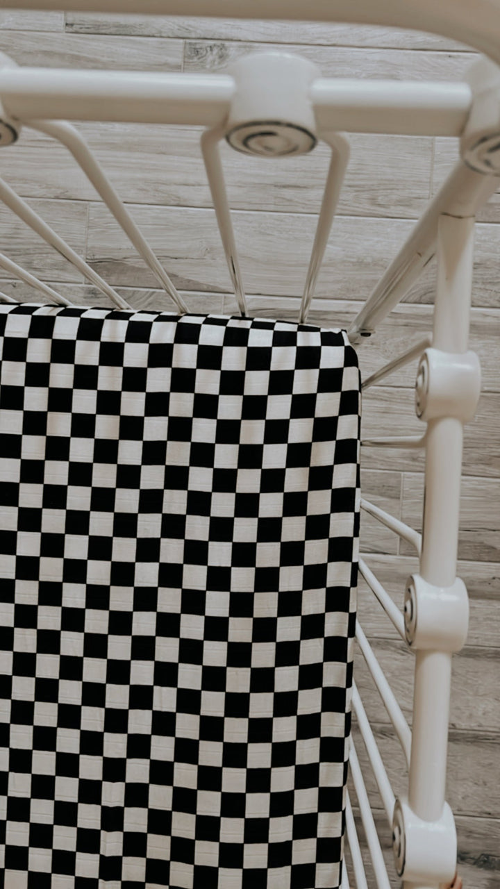 Black Checkered | Crib Sheet