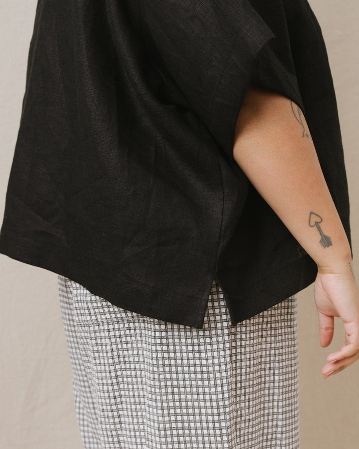 Boxy Collared Top in Black Linen (RTS)