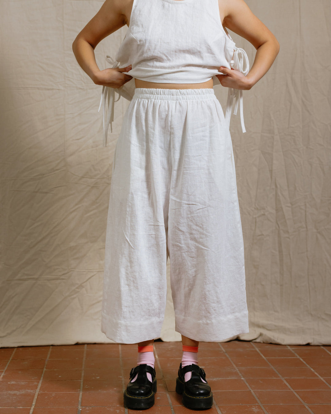 Mid Easy Pant in White Linen (RTS)