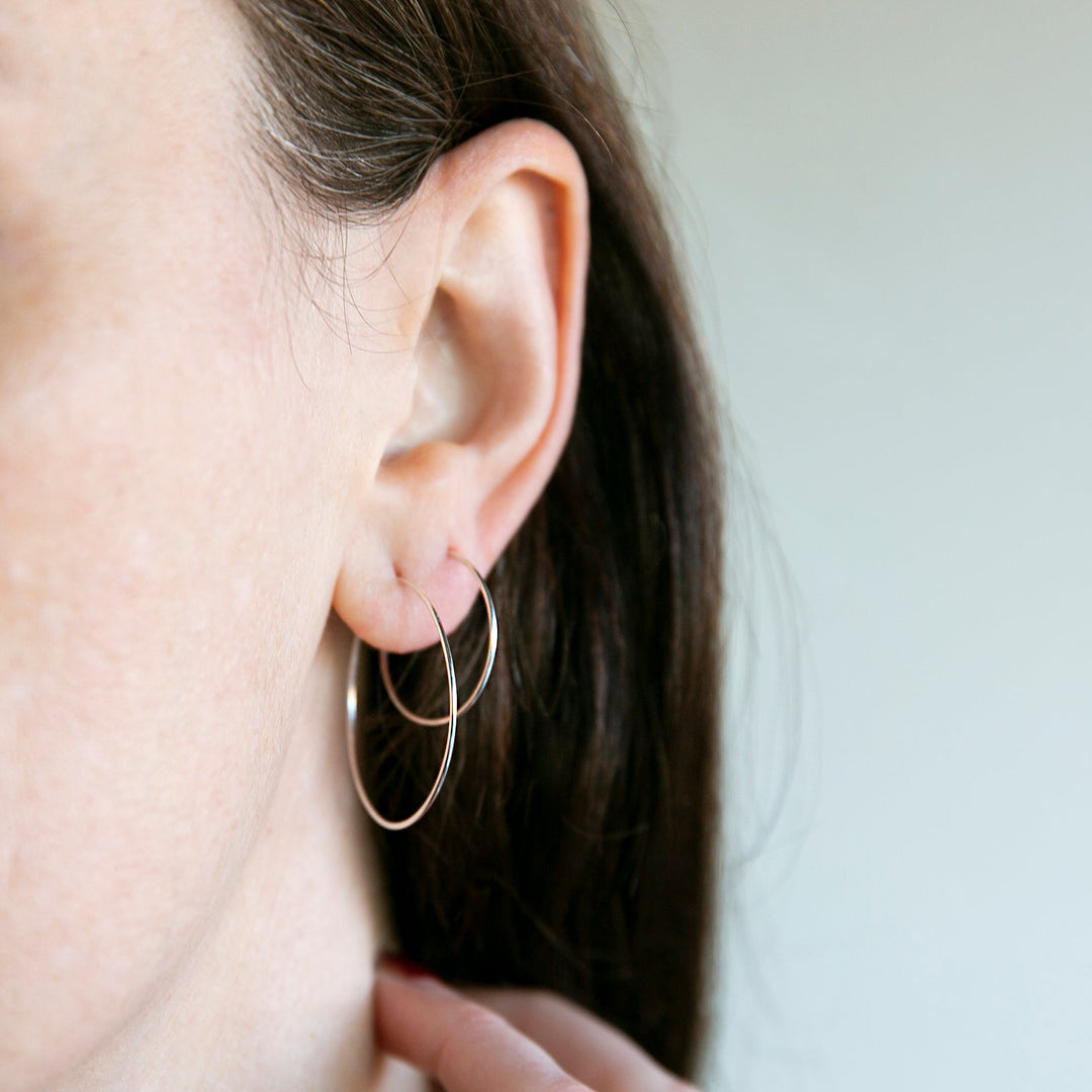 Weightless Small Hoops