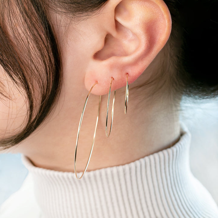 Weightless Small Hoops