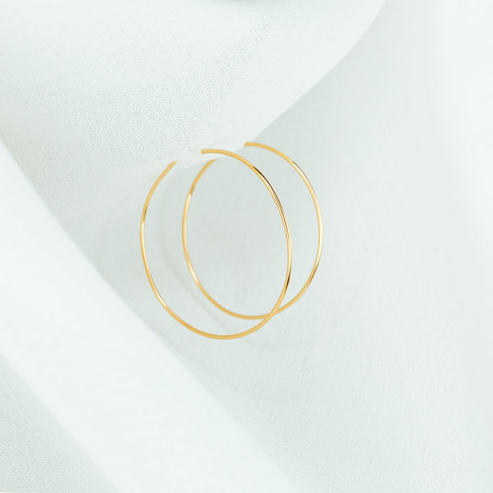 Weightless Small Hoops