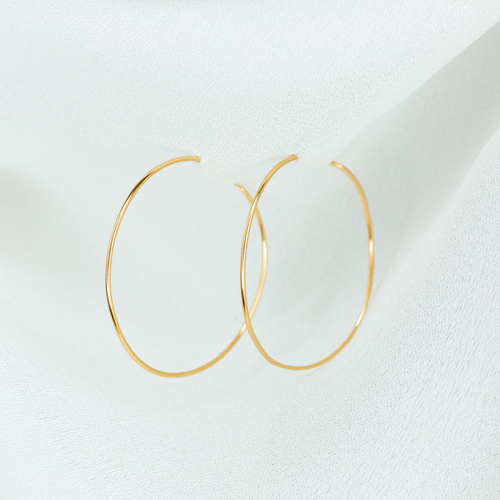 Weightless Small Hoops