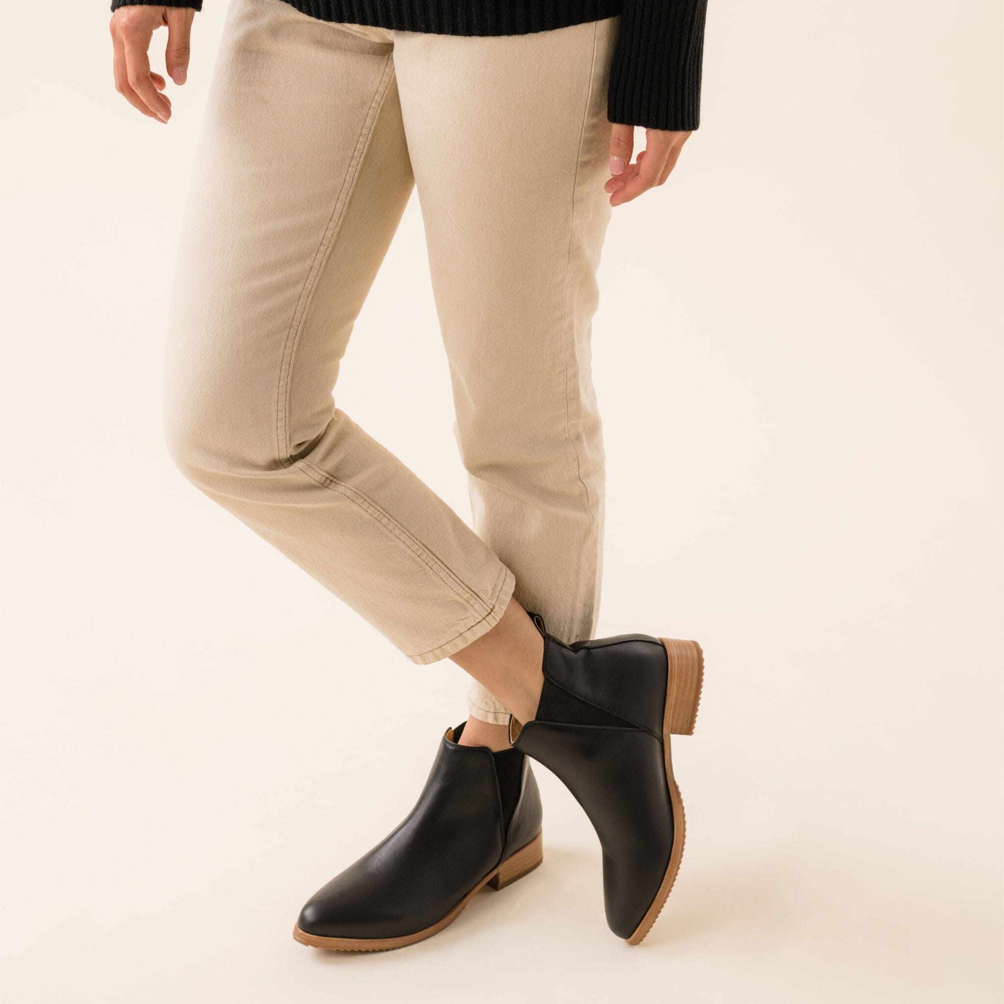 Eva Everyday Chelsea Boot Black Altar PDX