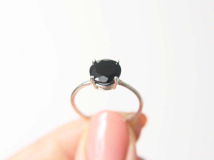 Black Spinel Ring, 8mm Round