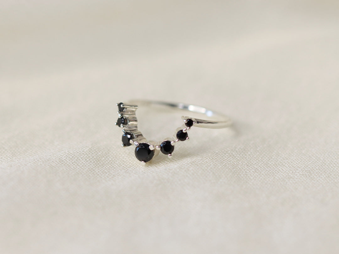 Luxe Artemis Crown Ring with Black Spinel