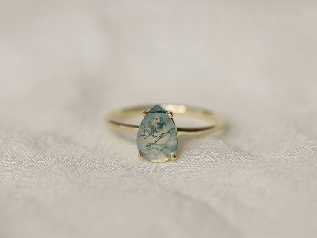 10x7 Pear Shape Faceted Moss Agate Ring